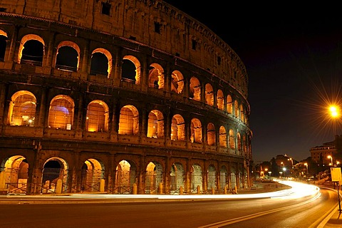 Night shot of the Colosseum, Coliseum, Rome, Lazio region, Italy, Europe