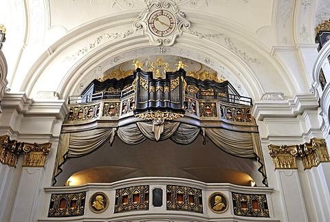 Baroque organ, abbey church, Augustinian monastery, Duernstein Abbey, Wachau Cultural Landscape, a UNESCO World Heritage site, Lower Austria, Austria, Europe