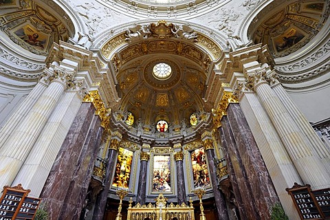 Interior, altar, historic dome, Berlin Cathedral, Supreme Parish and Collegiate Church in Berlin, Museum Island, UNESCO World Heritage Site, Mitte district, Berlin, Germany, Europe