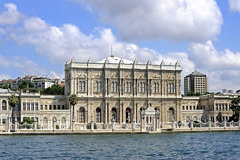 Dolmabahce Sarayi or Dolmabahce Palace, Sultan's Palace, Besiktas, Bosphorus, Bogazici, European bank of Istanbul, Turkey