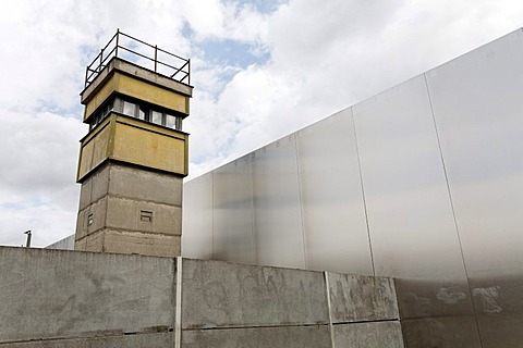 Former watchtower, Berlin Wall Memorial, Bernauer Strasse, Mitte quarter, Berlin, Germany, Europe