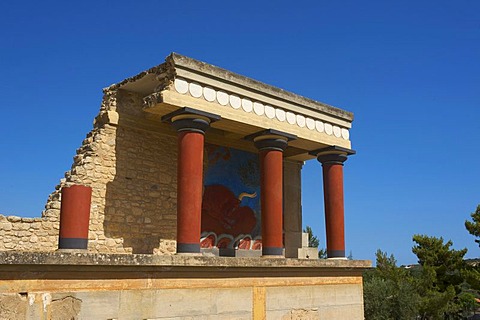 Archaeological excavations of the Minoan palace at Knossos, Heraklion, Crete, Greece, Europe