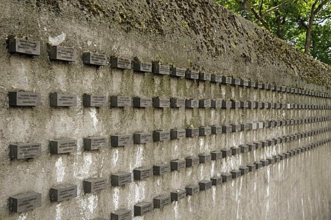 Memorial plaques for Jewish citizens, Jewish Cemetery, Frankfurt am Main, Hesse, Germany, Europe