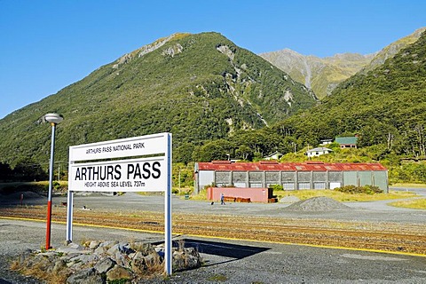 Arthurs Pass train station on the TranzAlpine railway line, Trans-Alpine of Kiwi Rail in the Southern Alps, South Island, New Zealand