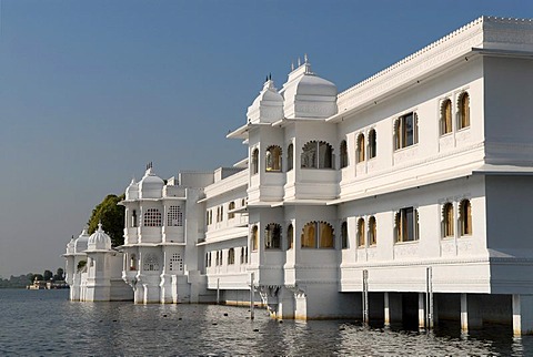 Taj Lake Palace Heritage Hotel, Lake Pichola, Udaipur, Rajasthan, North India, India, Asia