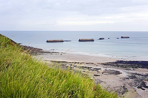 Arromanches-les-Bains, D-Day, Gold Beach, remnants of the artificial landing harbour, Mulberry Harbour, Normandy, France, Europe