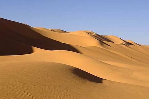 Sand dunes, Erg Awbari, Sahara desert, Fezzan, Libya, North Africa