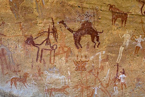 Prehistoric rock paintings, Akakus, Acacus Mountains or Tadrart Acacus, Sahara desert, Fezzan, Libya, North Africa