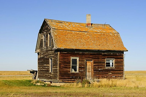 Old abandoned house in the Prairies, Saskatchewan, Canada