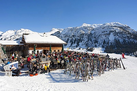 Rud-Alpe mountain lodge, restaurant, skier, Lech am Arlberg, Vorarlberg, Austria, Europe