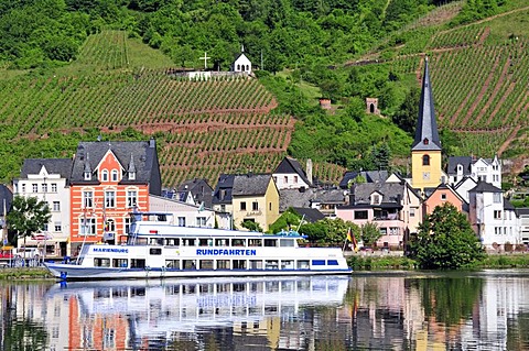 Alf, a municipality in the Landkreis Cochem-Zell district, Moselle Valley, Rhineland-Palatinate, Germany, Europe