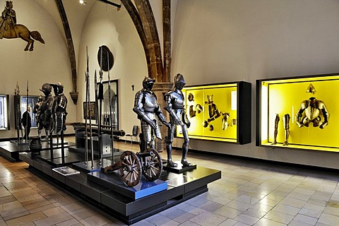 Hall with medieval armour, full plate armour from southern Germany, 16th Century, Bavarian National Museum, Prinzregentenstrasse 3, Munich, Bavaria, Germany, Europe