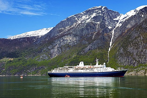 Cruiseship Marco Polo in Eidfjord, Hardangerfjord, Norway, Europe