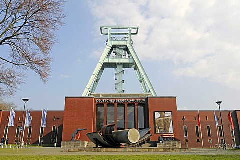 Headframe or winding tower, German Mining Museum, Bochum, Ruhr Area, North Rhine-Westphalia, Germany, Europe