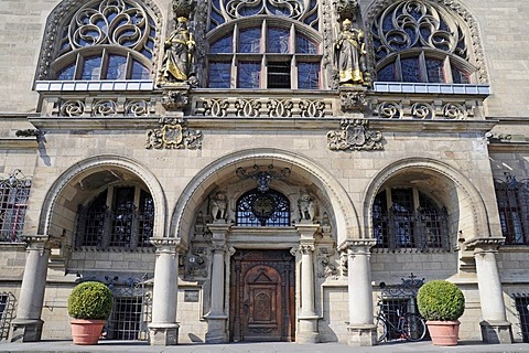 Entrance, facade, historic city hall, Duisburg, Ruhrgebiet region, North Rhine-Westphalia, Germany, Europe