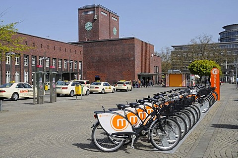 Metrorad-Ruhr, bike rental station, train station, Oberhausen, Ruhrgebiet area, North Rhine-Westphalia, Germany, Europe