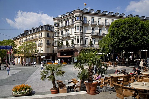 Leopoldsplatz square, Baden-Baden, Black Forest, Baden-Wuerttemberg, Germany, Europe