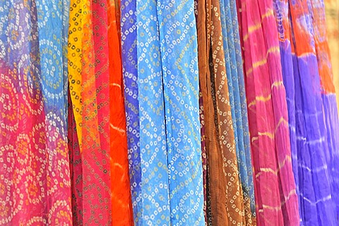 Colourful fabrics, silk and cotton, Jaipur, Rajasthan, northern India, Asia