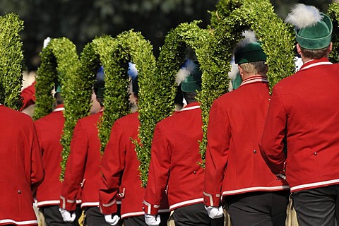 Schaeffler Munich Trade Association, Schuetzen- und Trachtenzug, Costume and Riflemen's Parade, for the opening of Oktoberfest 2010, Oktoberfest, Munich, Upper Bavaria, Bavaria, Germany, Europe