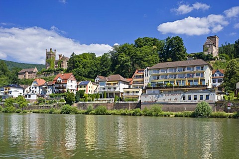 Cityscape with Mittelburg Castle and Vorderburg Castle, Neckar Valley-Odenwald nature park, Neckartal Odenwald, Hesse, Germany, Europe