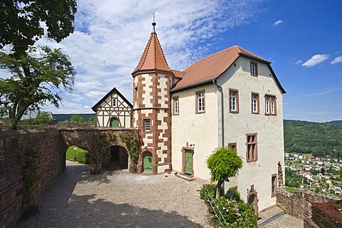 Kommandantenhaus or commander's house, Bergfeste Dilsberg castle, Dilsberg district, Neckargemuend, Naturpark Neckar-Odenwald nature park, Odenwald, Baden-Wuerttemberg, Germany, Europe