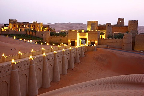 Desert luxury hotel Anantara Qasr Al Sarab, hotel resort built like a desert fort, surrounded by high sand dunes, near the Liwa oasis in the desert Empty Quarter or Rub Al Khali, Abu Dhabi, United Arab Emirates, Middle East