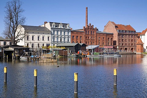 Row of houses, Muehlendamm, Brandenburg an der Havel, Germany, Europe