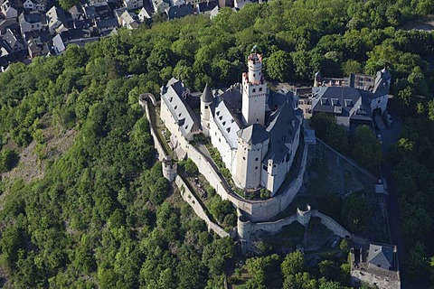 Aerial view, Marksburg Castle, Braubach, Upper Middle Rhine Valley, UNESCO World Heritage Site, Rhineland-Palatinate, Germany, Europe