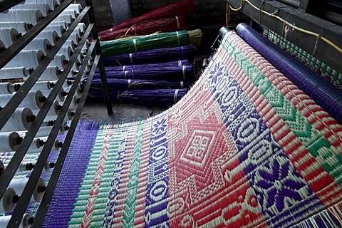 Dyed Korai grass are made into mats, Kadambankurichi, near Karur, Tamil Nadu, India, Asia