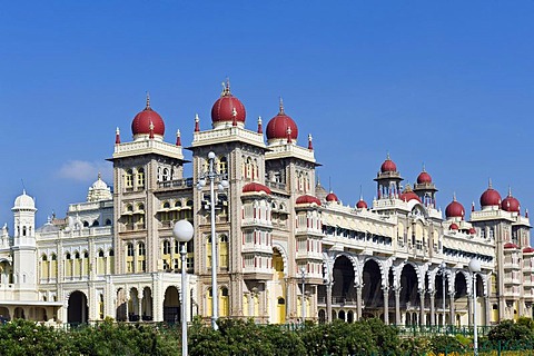 Palace of Mysore, Karnataka, South India, India, Asia