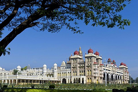 Palace of Mysore, Karnataka, South India, India, Asia