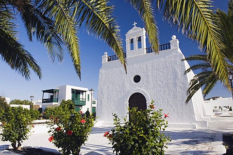 Church and palm trees, Uga, Lanzarote, Canary Islands, Spain, Europe