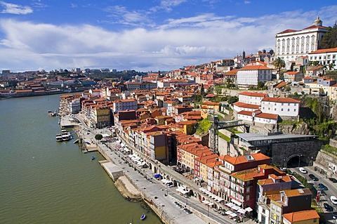 City view with the Rio Douro river, Porto, Portugal, Europe