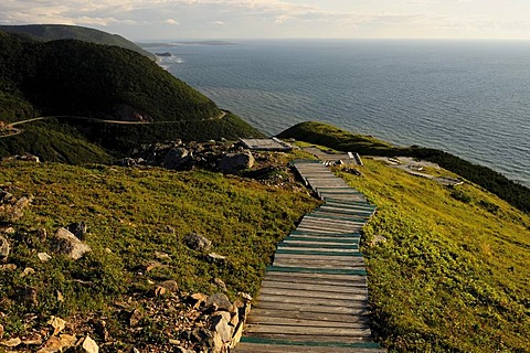 Footpath to the viewing platform overlooking the Atlantic Ocean and the Cabot Trail, Cape Breton Highlands National Park, Cape Breton, Nova Scotia, Canada, North America