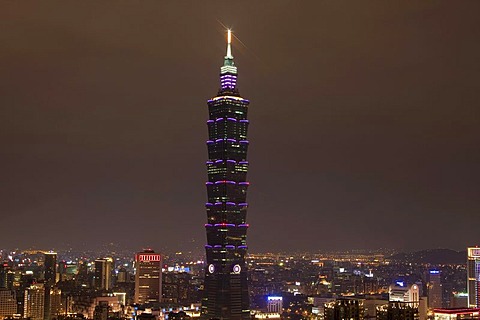 Taipei 101 Tower at night, Taipei, Taiwan, China, Asia