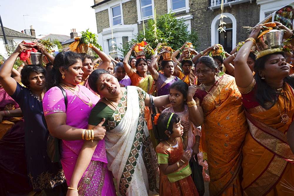 Chariot Festival participants, Shri Kanaga Thurkkai Amman Temple, Ealing, London, England, United Kingdom, Europe