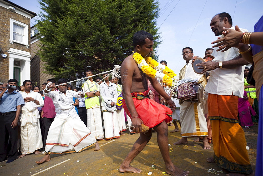 Chariot Festival participants, Shri Kanaga Thurkkai Amman Temple, Ealing, London, England, United Kingdom, Europe