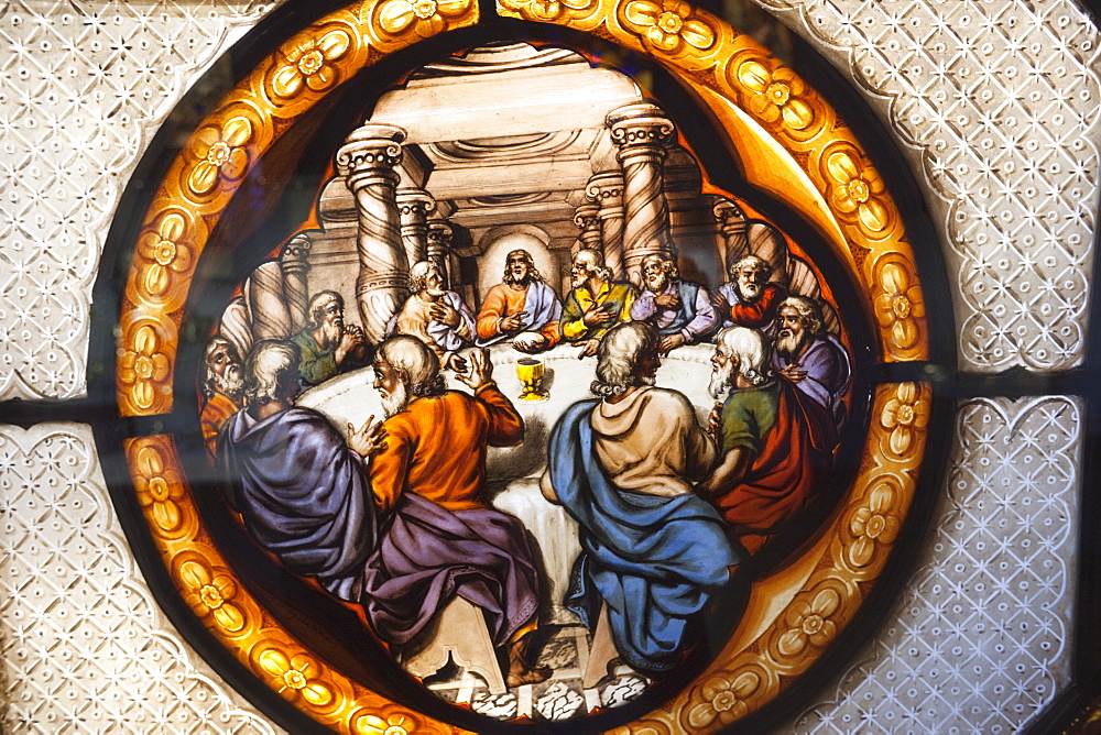 Stained glass window depicting the Last Supper by William Peckitt in the Whiteley Galleries, Victoria and Albert Museum, London, England, United Kingdom, Europe