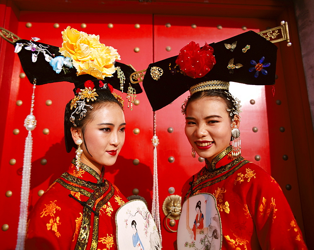 Women dressed in traditional costume, Beijing, China, Asia