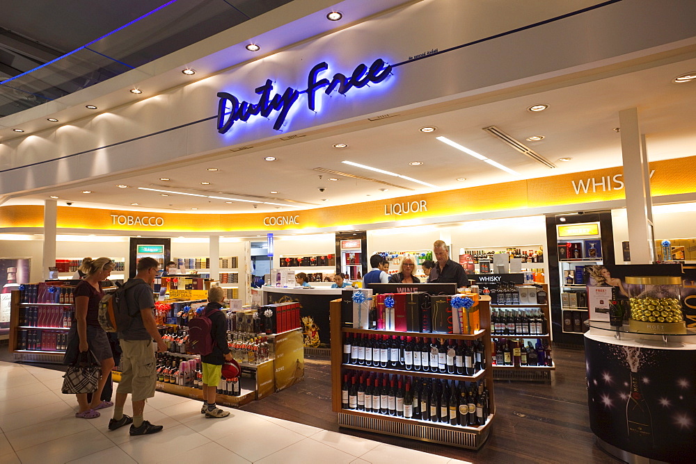 Duty free shops, Suwannaphum Airport, Bangkok, Thailand, Southeast Asia, Asia