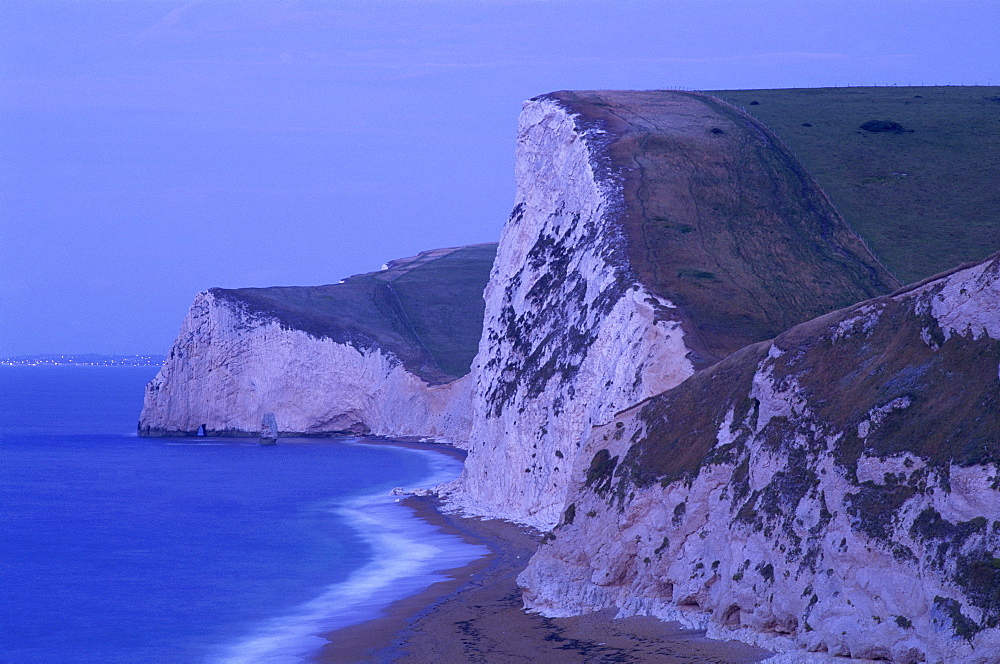 Cliffs on Durdle Door Beach near Lulworth, Jurassic Coast, UNESCO World Heritage Site, Dorset, England, United Kingdom, Europe