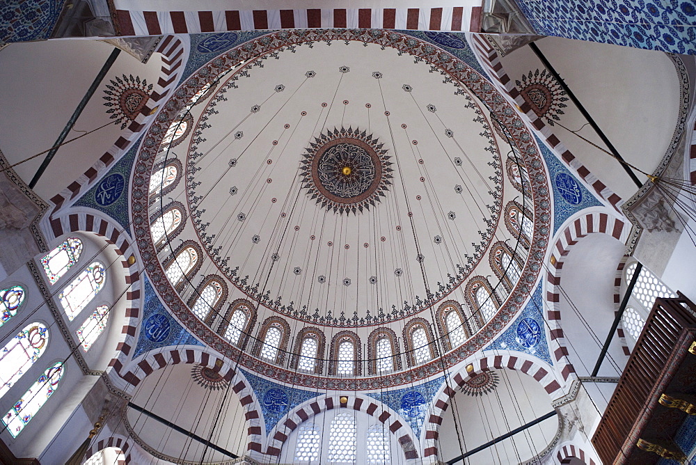 Interior dome of the Arpaciliar Mosque (New Mosque), Istanbul, Turkey, Europe