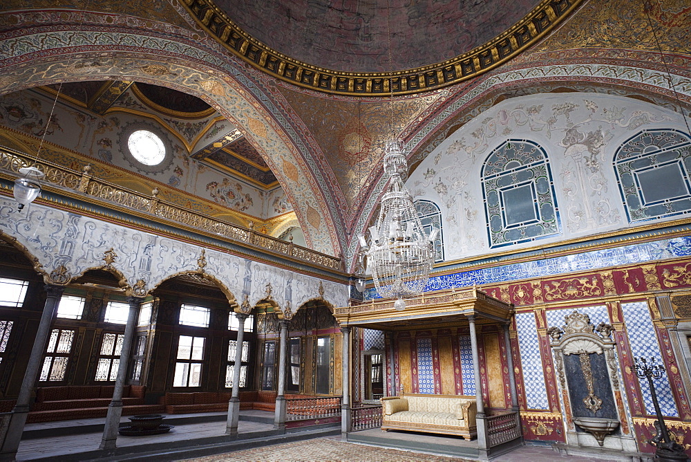 The Imperial Hall, The Harem, Topkapi Palace Museum, UNESCO World Heritage Site, Istanbul, Turkey, Europe