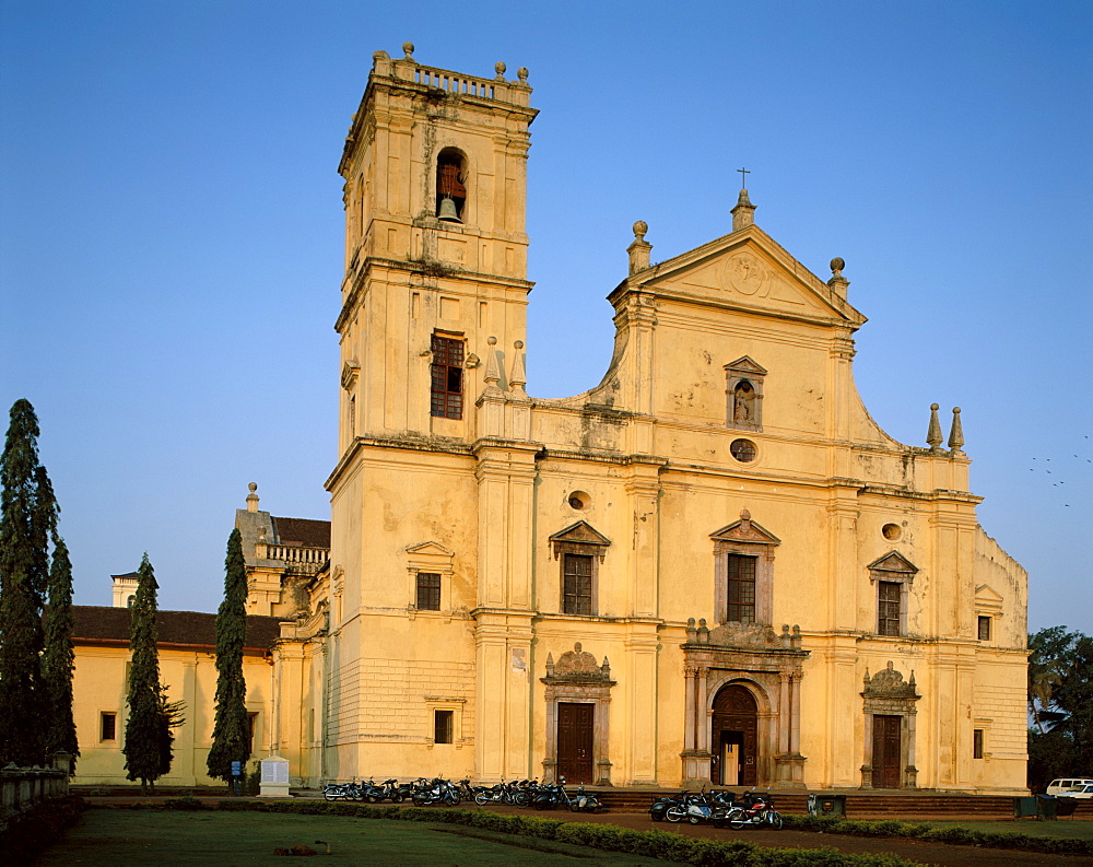 Se Cathedral, Old Goa, UNESCO World Heritage Site, Goa, India, Asia