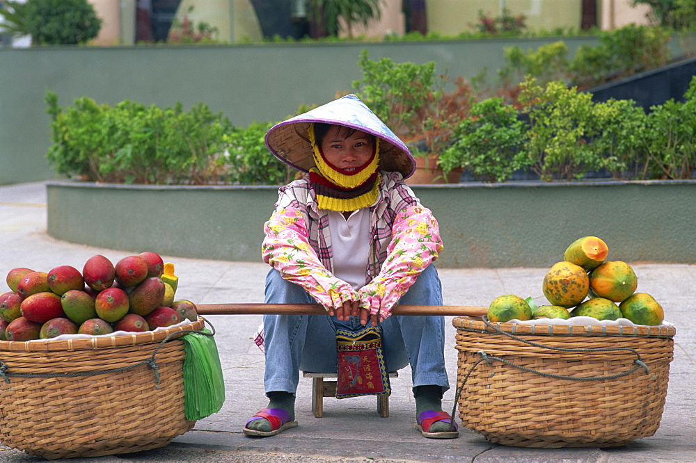 Street vendor, Dadonghai Beach, Sanya, Hainan Island, China, Asia