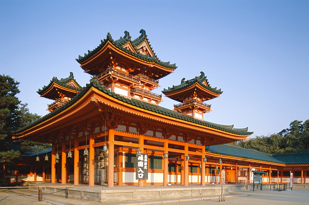 Heian Shrine (Heian-jingu), Kyoto, UNESCO World Heritage Site, Honshu, Japan, Asia