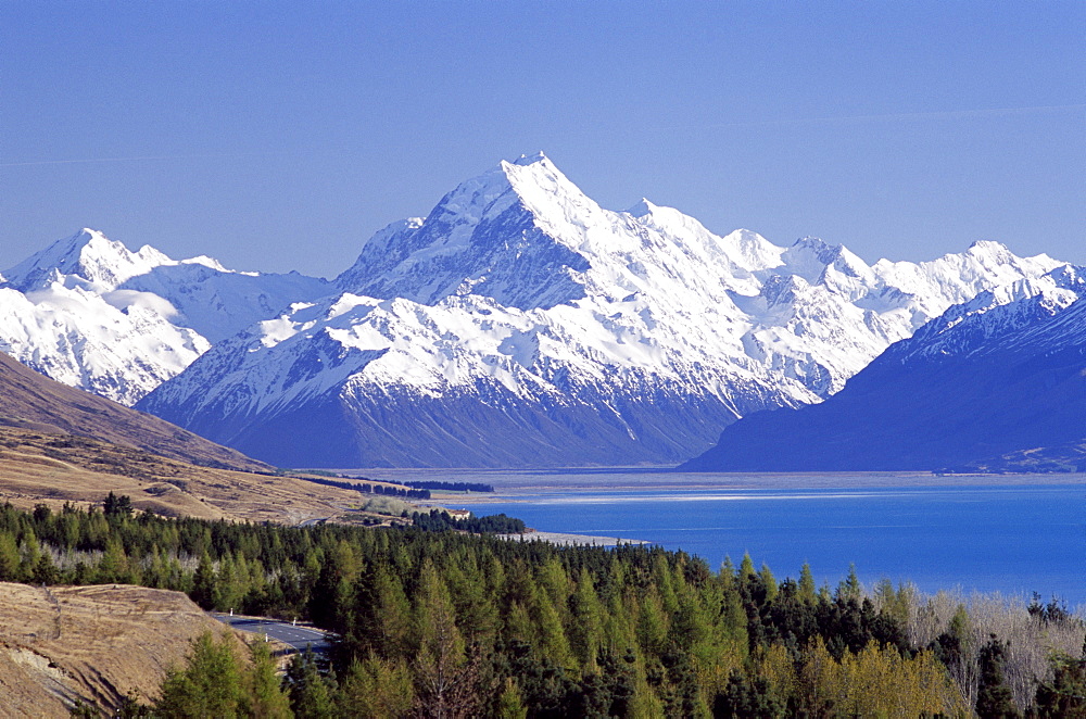 Lake Pukaki, Mount Cook, The Southern Alps, Pukaki, South Island, New Zealand, Pacific