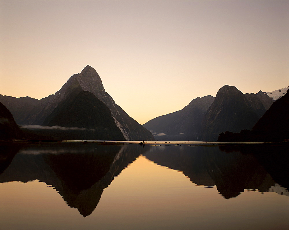 Mitre Peak at dawn, Milford Sound, Fiordland National Park, Milford, South Island, New Zealand, Pacific