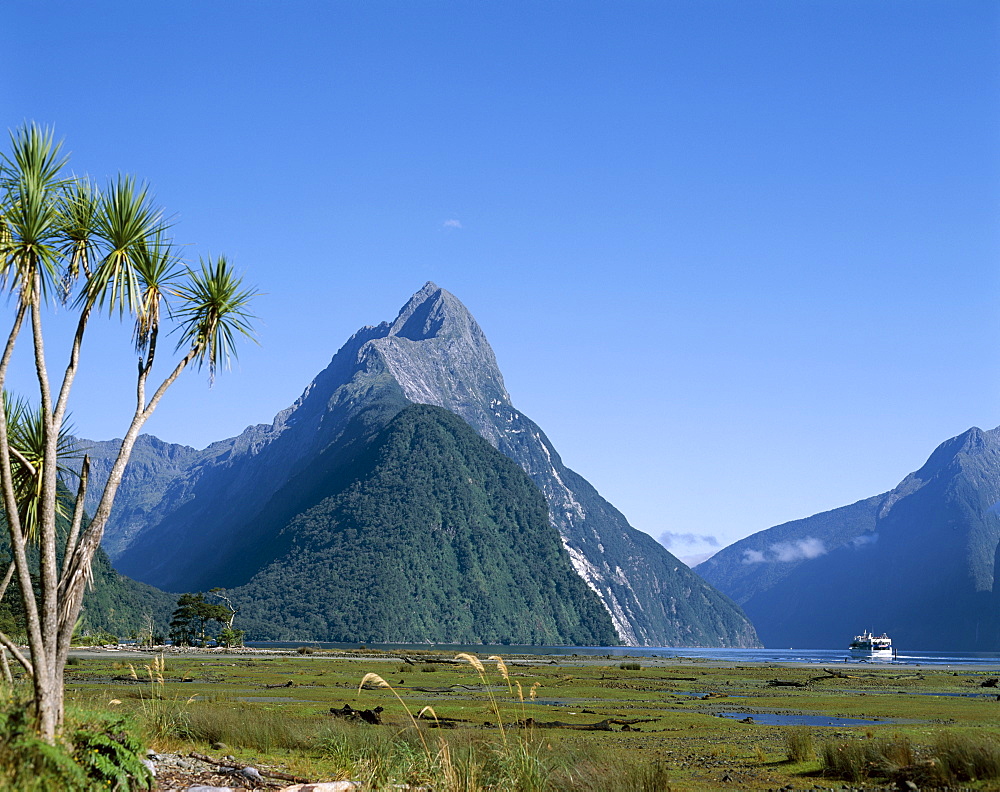 Mitre Peak, Milford Sound, Fiordland National Park, Milford, South Island, New Zealand, Pacific