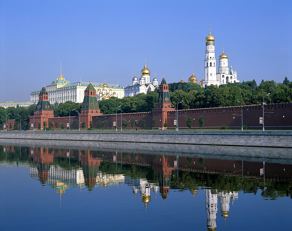 The Kremlin, UNESCO World Heritage Site, and Moskva River, Moscow, Russia, Europe